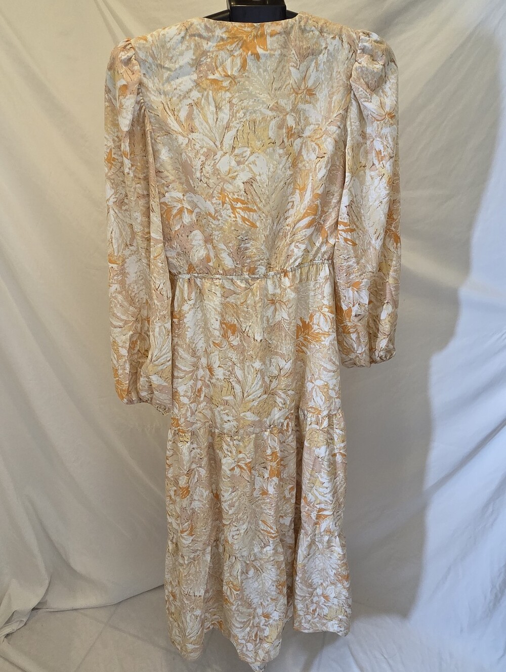 Free with Roses Floral Long-Sleeve Midi Dress in Peach-Beige In Size S